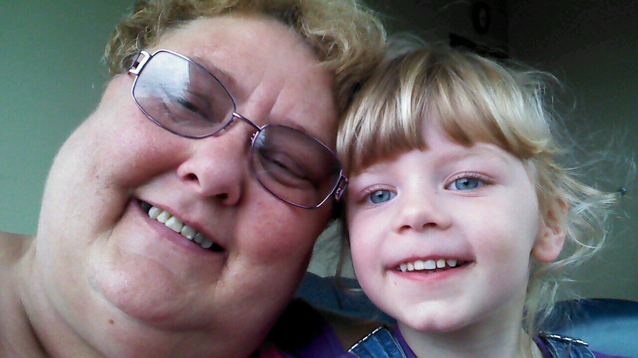 bonitasue15's profile picture. Mom to 5 grandma to 15. Lowell is my bestfriend and roommate. I'm 57 and grew up in Castle Rock,WA.