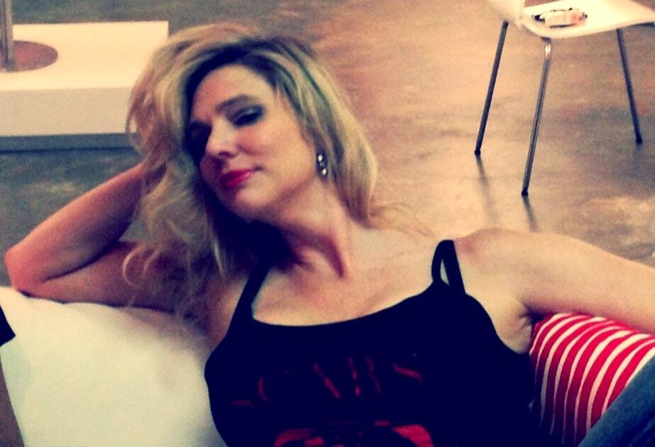 CEO, Amy Tippins, talking fashion and all things women. Face of @scarsrsexy campaign. High fashion contemporary clothing line with #scarsrsexy message.