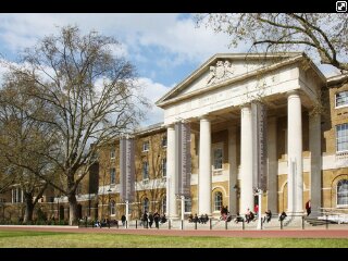Located on the King's Road, Saatchi Gallery is the perfect environment in which to view the latest trends in contemporary art, and all exhibitions are free.