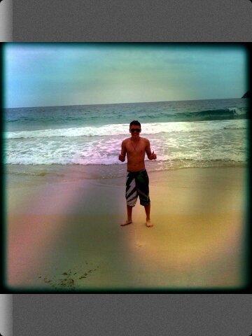 DimeJotace's profile picture. De fisionomía muy alegre, buen amigo, algo indiscreto y Atrevido. Un chico tan simple como eso del Sigueme y te sigo que es lo que tu vas a hacer.