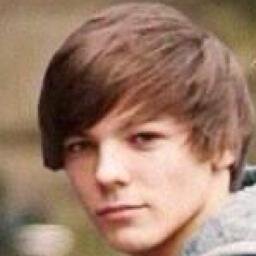 i luv hazza, boobear, daddy direction, dj malik and nialler ! i love carrots so louis luvs me be jelly