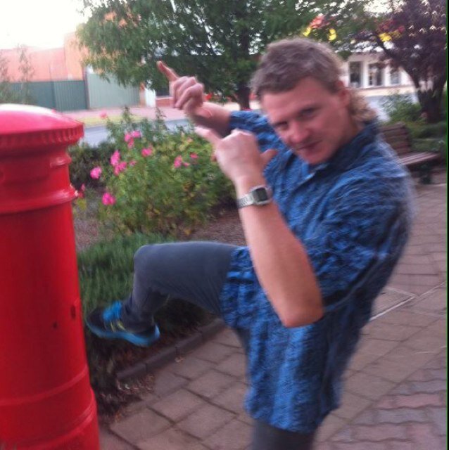 STATUSHACK's profile picture. Did someone say two dinners?