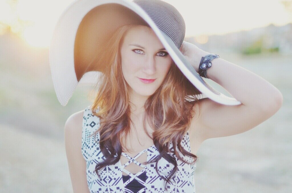 ErniRogers's profile picture. In real life, I'm these things: photojournalist at the @FtHoodSentinel. Patriot. People avoider. Coffee drinker. Cat. I can manipulate your feelings.