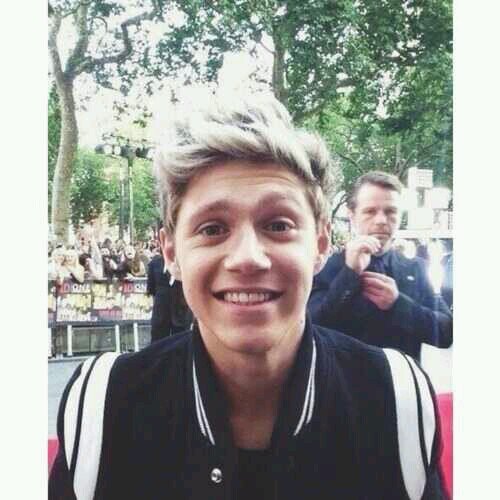 ☼ i'm half a heart without you ~ inactive bc school ☼
