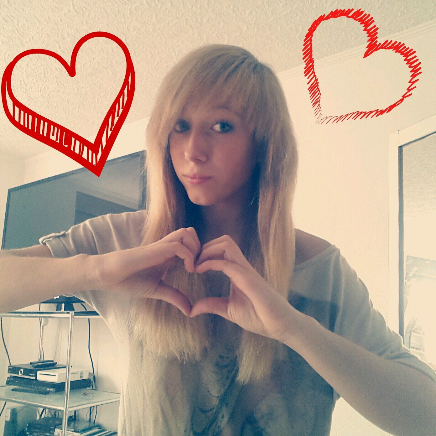 pls follow me!*_* my name on Instagram is looove_u_friends and on Kik blabla_LoLa :) Skype: blabla_lola
