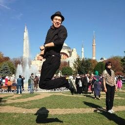 Bazen öyle özlenir ki insan. Özlenen bilse,yokluğundan utanır...