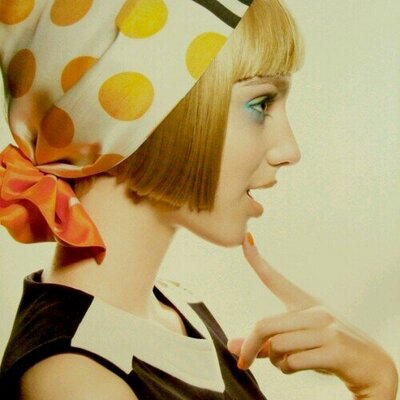 綺麗になりたい女性の強い味方 すっぴんでも綺麗でいる7つの方法 まつげもケア まつげも重要な顔のパーツです 健康的なまつげを維持するためには 保湿が欠かせません ワセリンや馬油などで毎晩まつげをケアしましょう すっぴんの時でも