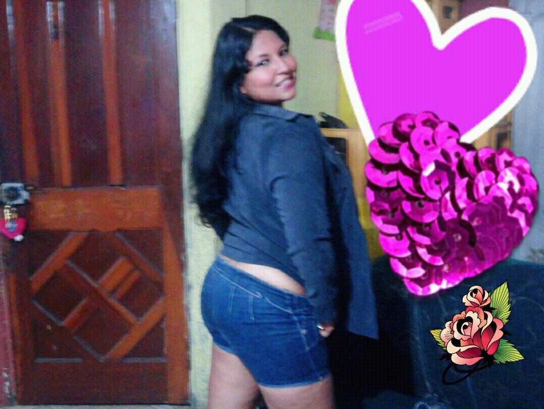 bromista,cariñosa y le encanta bailar