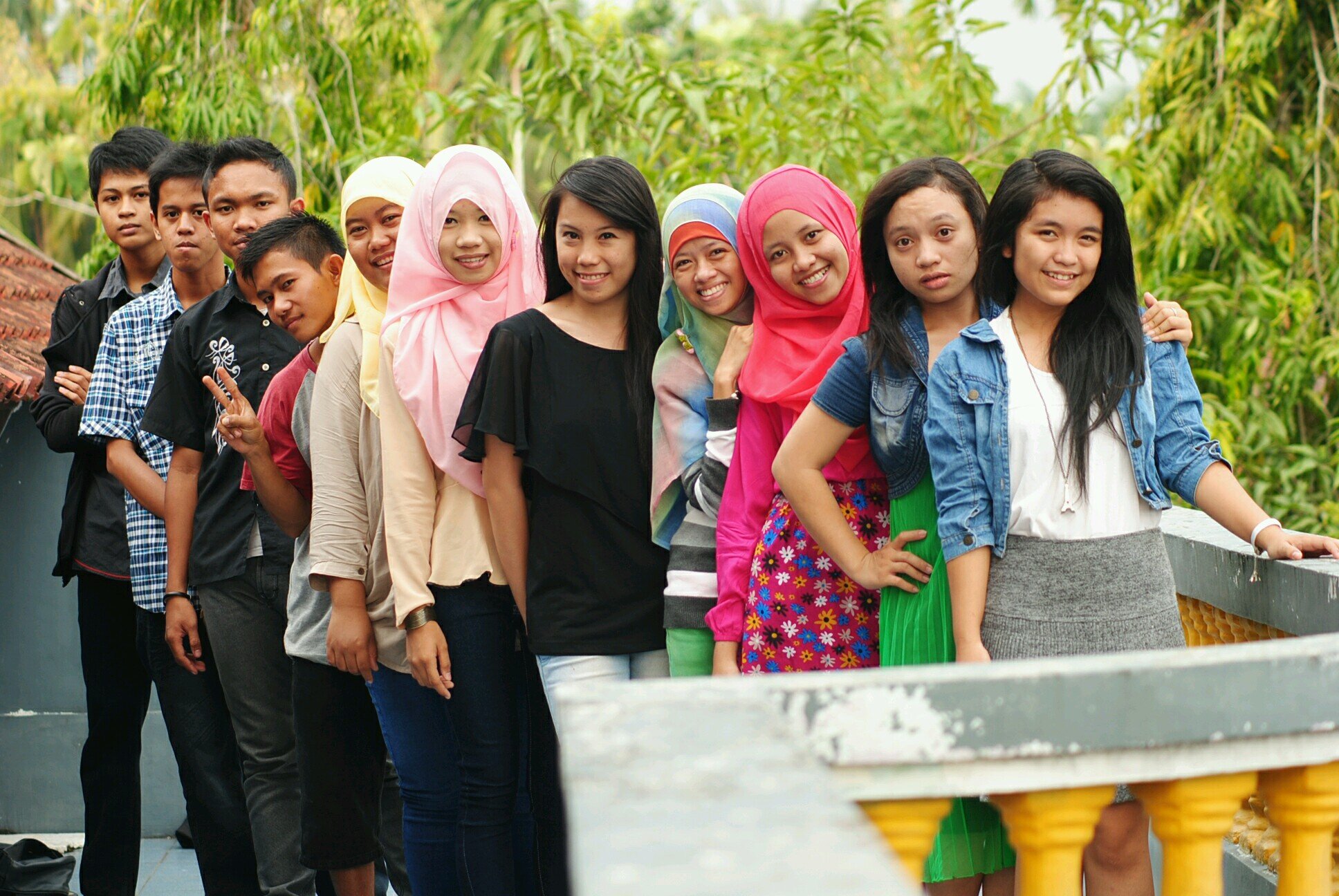 HOLAnguage's profile picture. Watch out! Ths is official twitter account of XII Bahasa @SMAN3PLK, admin here speaks : Ind-Ger-Eng | Danke schön