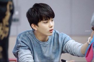 อันยองฮะ ผมยูยองแจ เป็นผู้ชายหน้าสวย(?)และต้องการคนเลี้ยงดู หมาน้อยตัวนี้เหงามาก~~*^*
ฟอลสฮะแล้วมาสนุกด้วยกัน *ยั่ว*