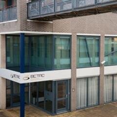Deskundig ondernemen met een personal touch.
Accountancy, fiscale dienstverlening, administratie en advisering in de regio's Haarlem, Velsen en Amsterdam.