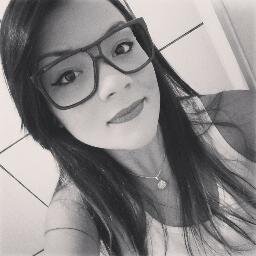 A vida é curta. Quebre as regras,perdoe rapidamente, beba lentamente,ame verdadeiramente,ria incontrolavelmente e nunca se arrependa de nada que te faça sorrir.