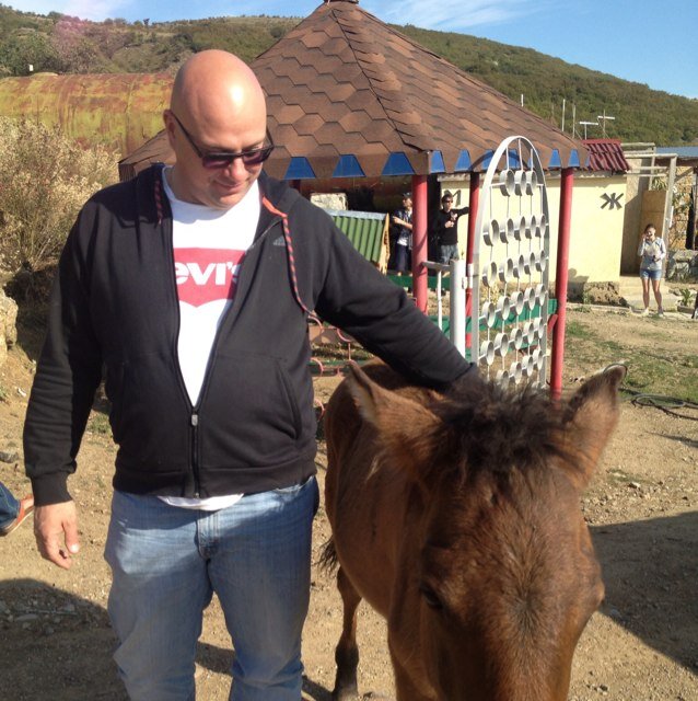 skarabet's profile picture. 