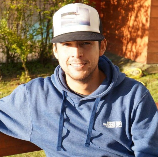 Soy un fiel creyente que con esfuerzo y valentía, todo es posible.