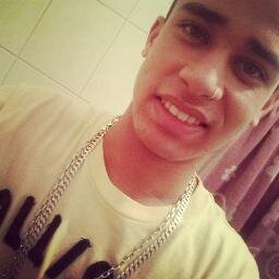 Procuro no céu o brilho das estrelas mais me perco mesmo é no brilho dos seus olhos .NAMORADO da @mannu_souzza2 , eu te amo muito bbê  s2