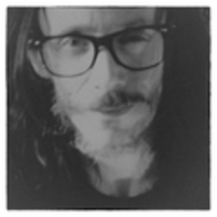 MarceloDiRaimon's profile picture. Diseñador freelance, fotógrafo y artista, especializado en: arte, dirección, diseño y producción para los medios gráficos y web