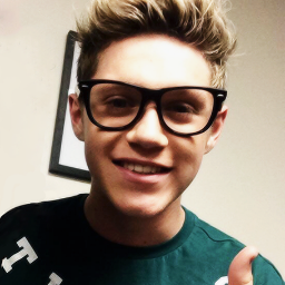 please follow @HEAVENXRRY not this acc i follow back
