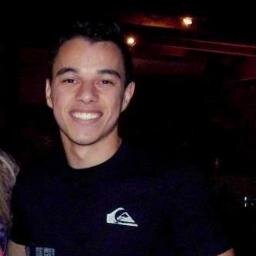 Mas quando orarem, vá para o seu quarto, feche a porta e ore a seu Pai, que está em secreto. Então seu Pai que vê em Secreto o recompensará. Mt 6:6
