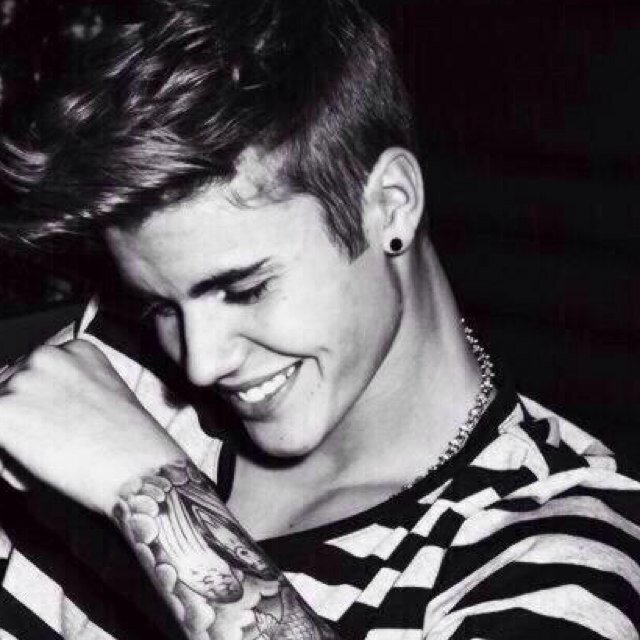 helpisameetJB's profile picture. RT here: https://t.co/ygYkLgpCRD #HelpIsaMeetJustinNov3rd ❤️