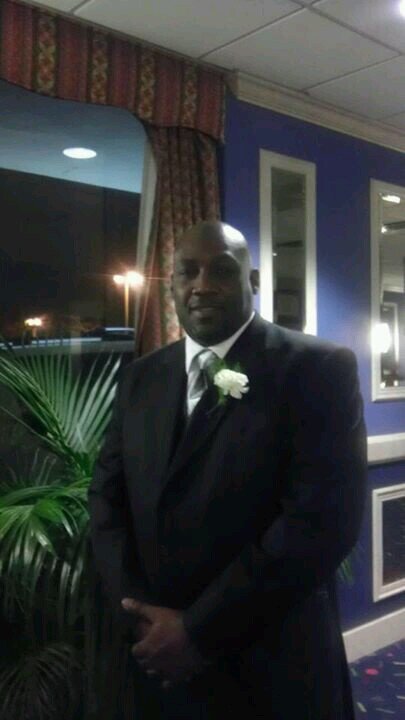 MikeMikegibbs44's profile picture. 