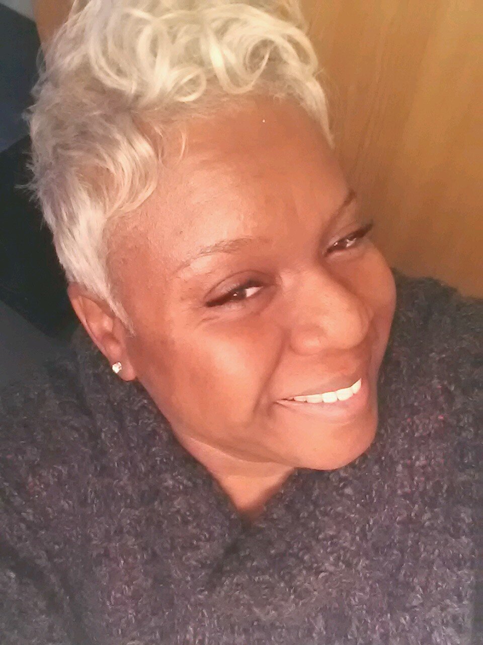ABSOLUTELY LOVES GOD, I am Living, Loving & Laughing out Loud - Master Stylist Extraordinaire, Innovator, Educator, Consultant.