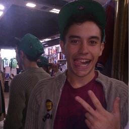 Antonio_Gonza5's profile picture. Zamoraleño y estudiante de veterinaria en la bella ciudad de Córdoba, soy el hermano de los Estopa al que no dejan salir en los conciertos