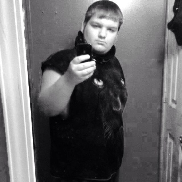 SexyProBeast's profile picture. Born on March 3, 1996: Gamer: Youtube- MrSNEAKYxPREDATOR: Call of Duty and Battlefield clan- SexyProBeast: anything else message me