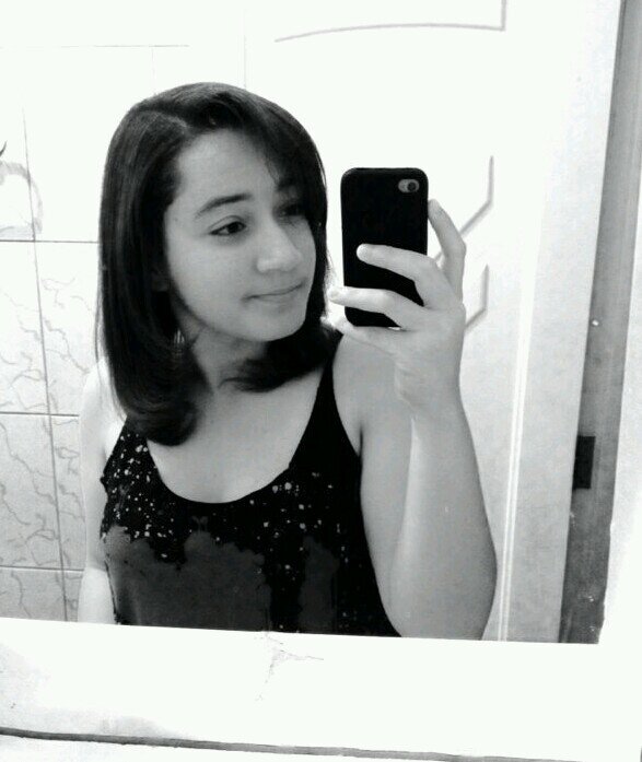 Dona da @CaprichoTen http://t.co/2LyjhSuwV4 / amo musica, amo tocar. Somente da @Maspoxabiaa