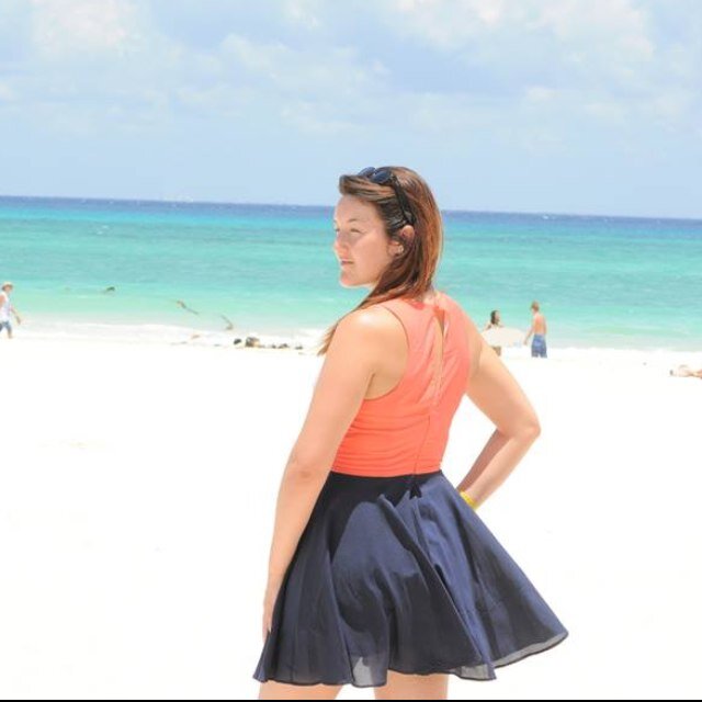 Directrice administrative de carrosserie et Heureuse Maman/ Bodyshop Director and Happy Mom
