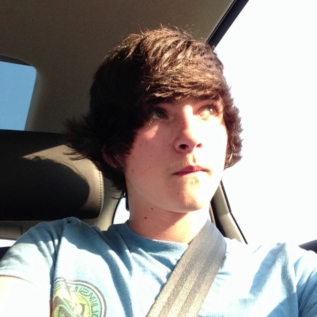 While you're here perhapes hitting the follow button i'll follow back. 14 years of age.
