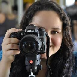 SOU LINDA, SIMPÁTICA E MUITO BEM CASADAAAAA. *---*