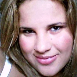 Uma pessOa alegre e super afim de fazer amizades..
=D