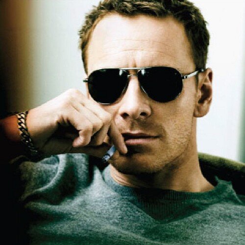 GunsandGirls_'s profile picture. I'm Sebastian Moran. Guns and women are my things. I watch James Moriarty back. One shot.(RP account.)