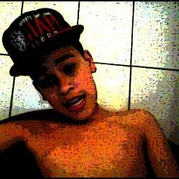 face https://t.co/CrcQc9XuPj  :3  Sou feio mais sou legal rs'