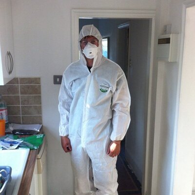 Profile Picture of Carl Paddock (@keeperofthebee) on Twitter