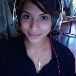 devra_v's profile picture. software developer @rushtax