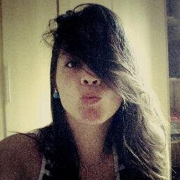 msn e facebook; ta_thais@live.com