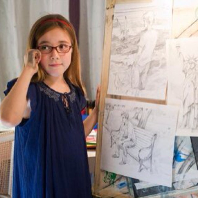 Im Caroline...I love art and drawing and walking in the park....I've got a brother...Tyler. (RP, Rember Me)