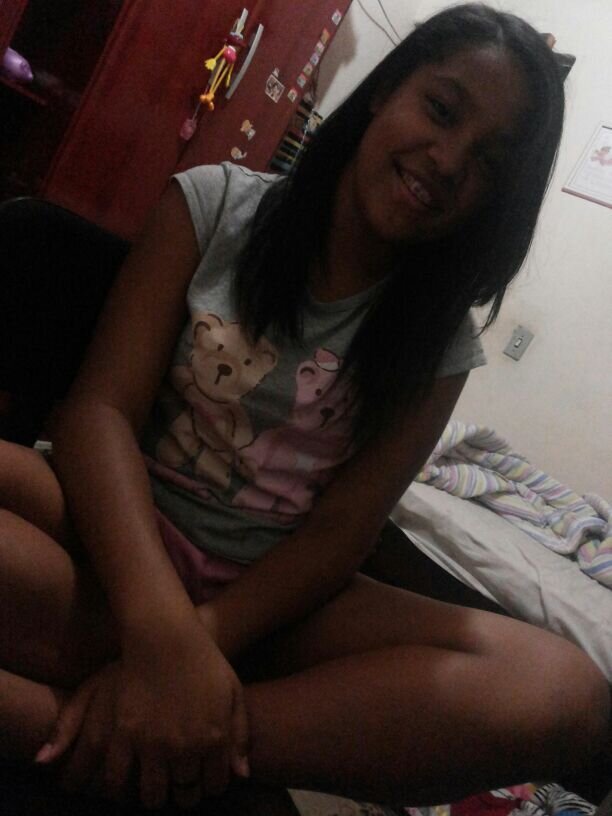 Ontem eu nao me importava, hoje eu continuo qi nem ontem :))
