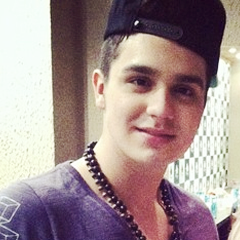 “Eu quero é você,eu amo só você e o resto tanto faz..” @luansantana /14.09 eternizei