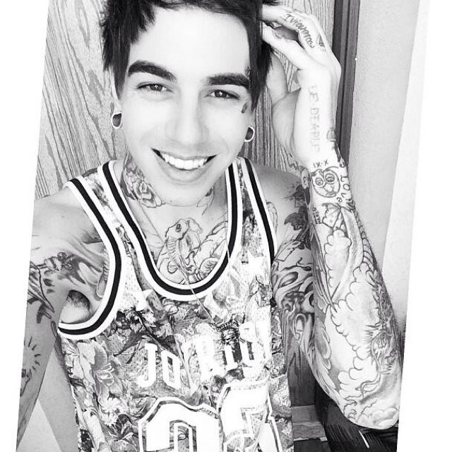 ||RP|| Artist- In photography, music, and tattooing, I'm pretty chill, let's smoke some and chat yeah?
