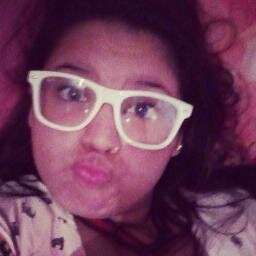 sou e sempre serei essa pessoa e nada e nem ninguem faz eu mudar sou feliz assim!!!!!