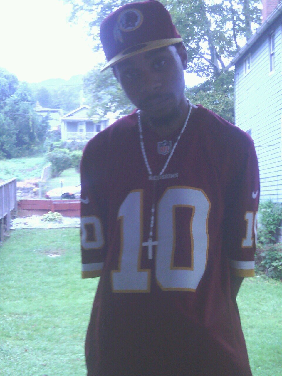 HARD WRKER & A SINGLE DADDY AKA PARENT!!!! GOD IS GOOD IF U BELIEVE N HIM!!!!