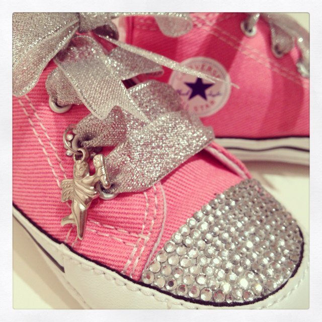 Getnoticed_xx's profile picture. Custom design shoes, any shape style, all crystals are of a high standard also Swarovski at request. Your wish is my command