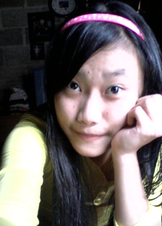 FOLLOWS YAU KAWAN :)