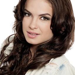Uma Princesa Sem Coroa , Preciso do Teu sorriso Ele gera o Meu . Minha Vida se Resume Em Voce @lua_blanco Te AMo ♥ #Diva ☆