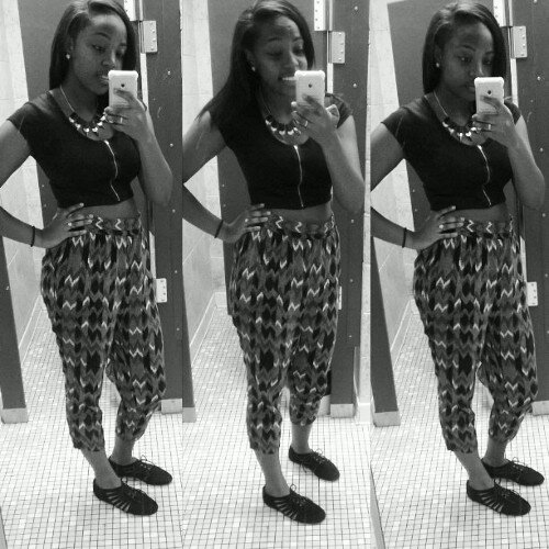 foreverzariaa's profile picture. 