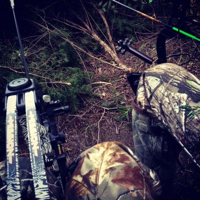 Jeep girl. Bowhunter. Wifey. Chasin' whitetails with my Hoyt charger. Avi is me.