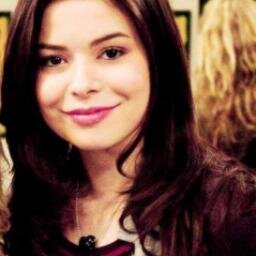 My world is resume in @MirandaCosgrove. Crazy for Miranda ♥ Size: 03/05/12

Miranda Followed Me: 03/05/12.