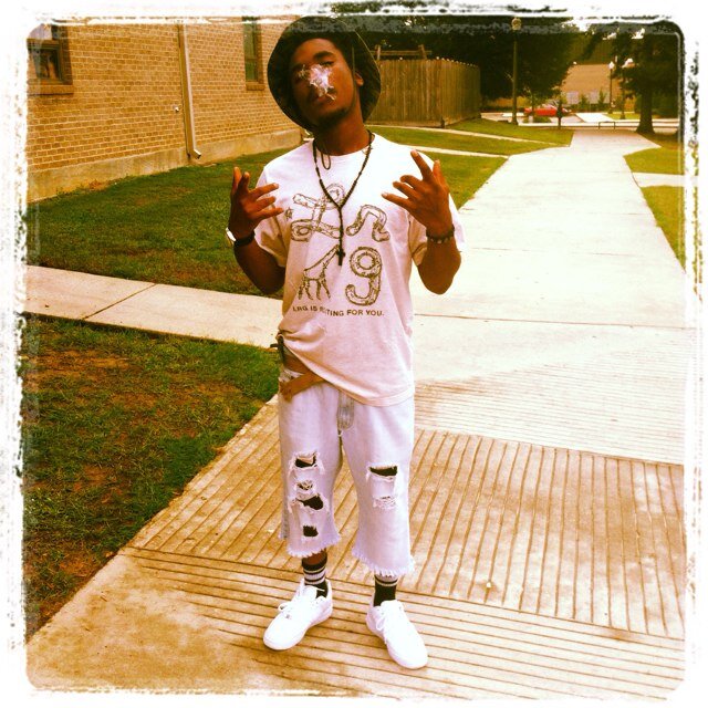 #money #T.B.F #recpect #power #follow me so i can show you how a boss nigga have a good time! If you lame stay in ya line or bang bang